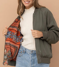 Load image into Gallery viewer, Grace Reversible Jacket
